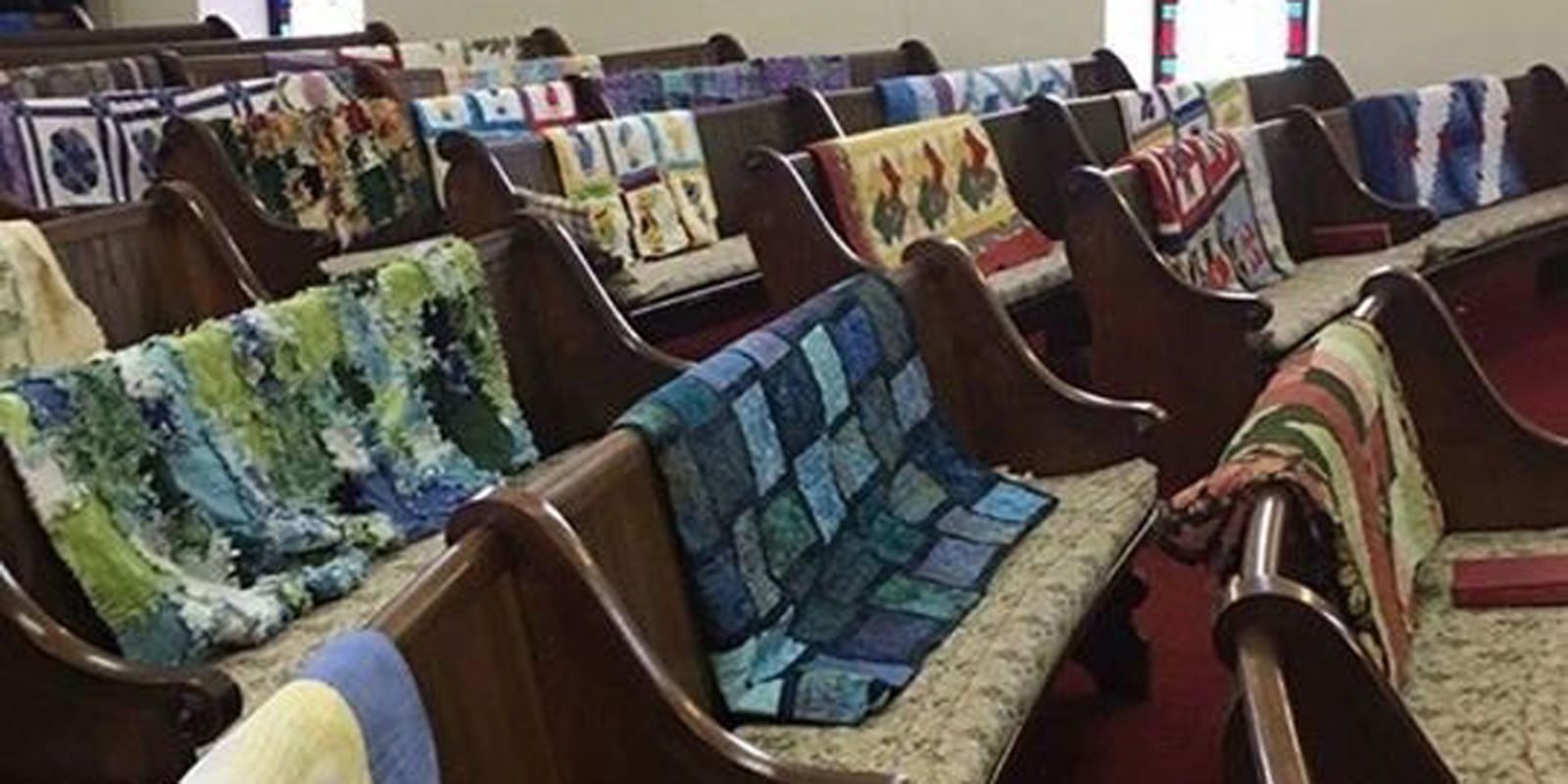 Family Honors Grandma’s Memory By Displaying All Of Her Quilts at Her