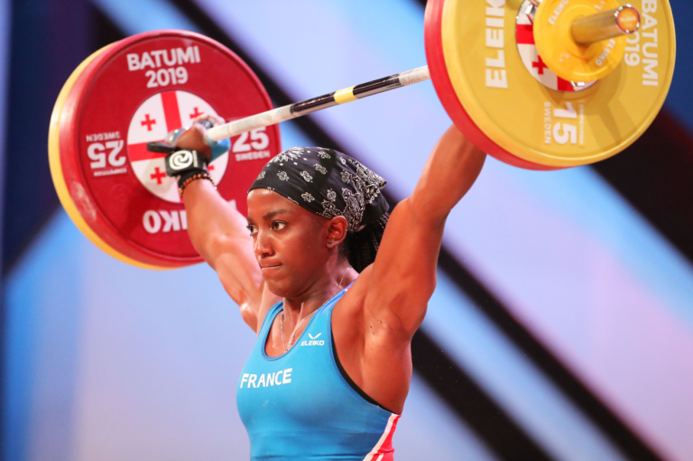 Weightlifter Breaks Arm In Two Places Attempting To Lift